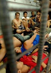 picture of a cell crowded in philipines